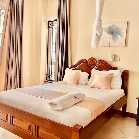 Elna'S Nyali - Work & Unwind - Pool, Sea Views, Ac & Fast Wi-Fi Bed and Breakfast Mombasa Eksteriør billede