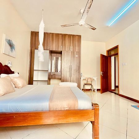 Elna'S Nyali - Work & Unwind - Pool, Sea Views, Ac & Fast Wi-Fi Bed and Breakfast Mombasa Eksteriør billede