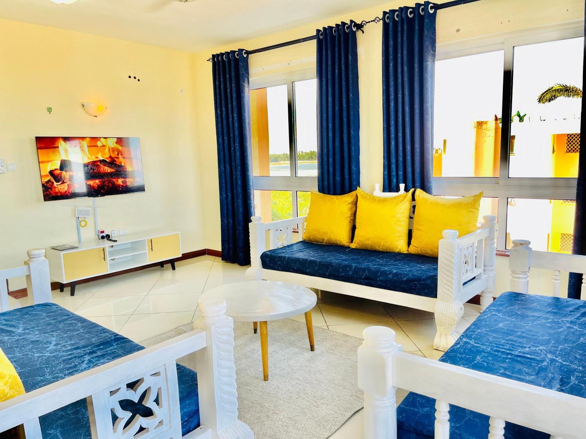 Elna'S Nyali - Work & Unwind - Pool, Sea Views, Ac & Fast Wi-Fi Bed and Breakfast Mombasa Eksteriør billede