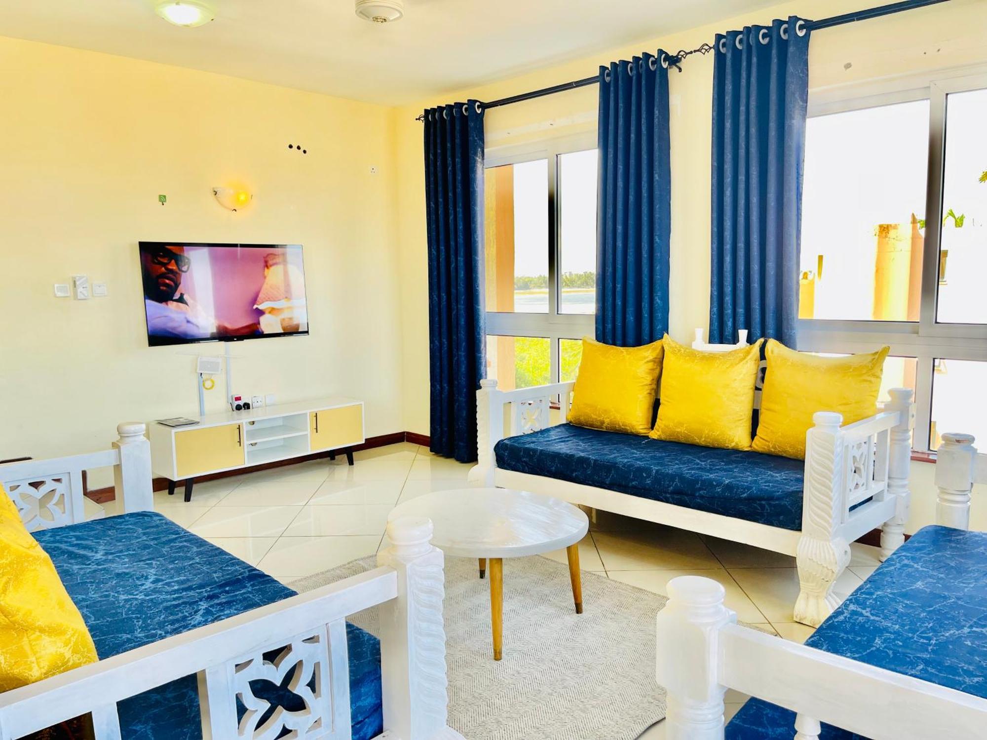 Elna'S Nyali - Work & Unwind - Pool, Sea Views, Ac & Fast Wi-Fi Bed and Breakfast Mombasa Eksteriør billede