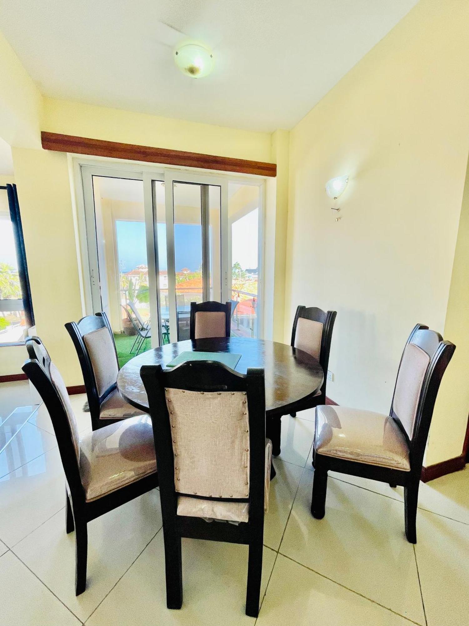 Elna'S Nyali - Work & Unwind - Pool, Sea Views, Ac & Fast Wi-Fi Bed and Breakfast Mombasa Eksteriør billede
