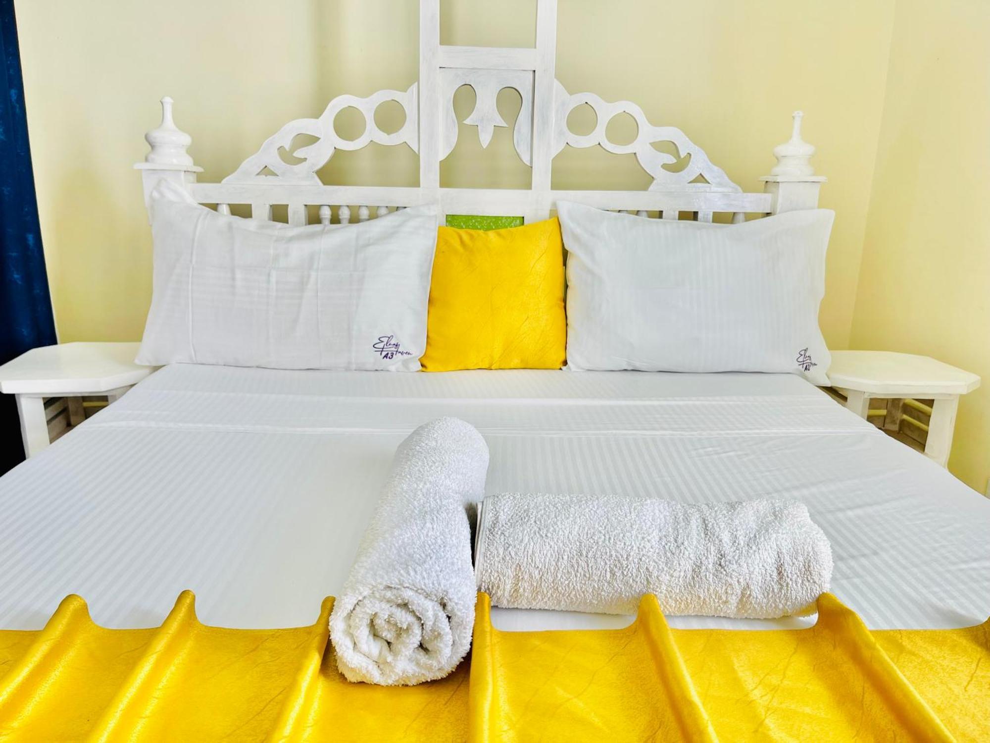 Elna'S Nyali - Work & Unwind - Pool, Sea Views, Ac & Fast Wi-Fi Bed and Breakfast Mombasa Eksteriør billede