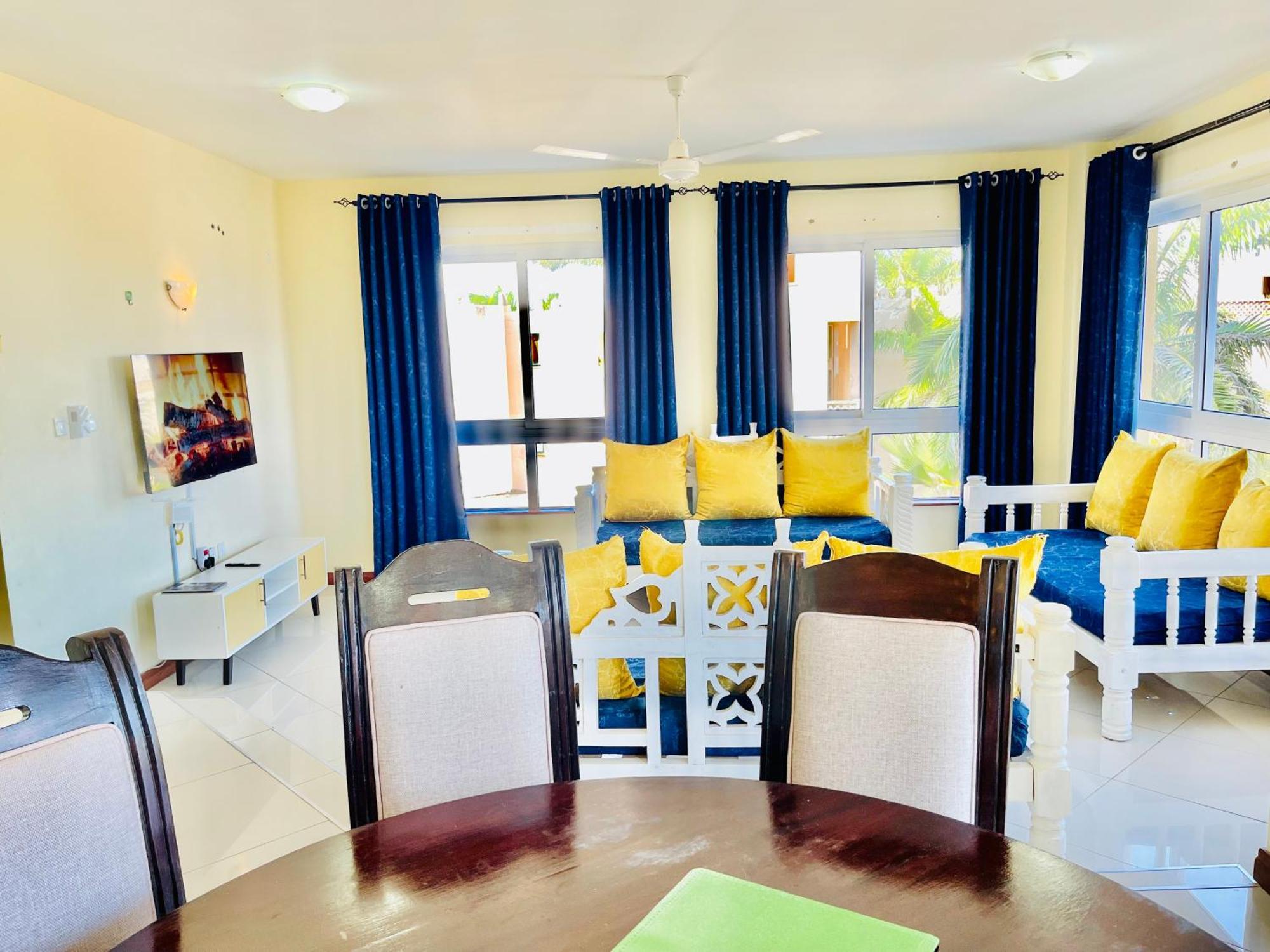 Elna'S Nyali - Work & Unwind - Pool, Sea Views, Ac & Fast Wi-Fi Bed and Breakfast Mombasa Eksteriør billede