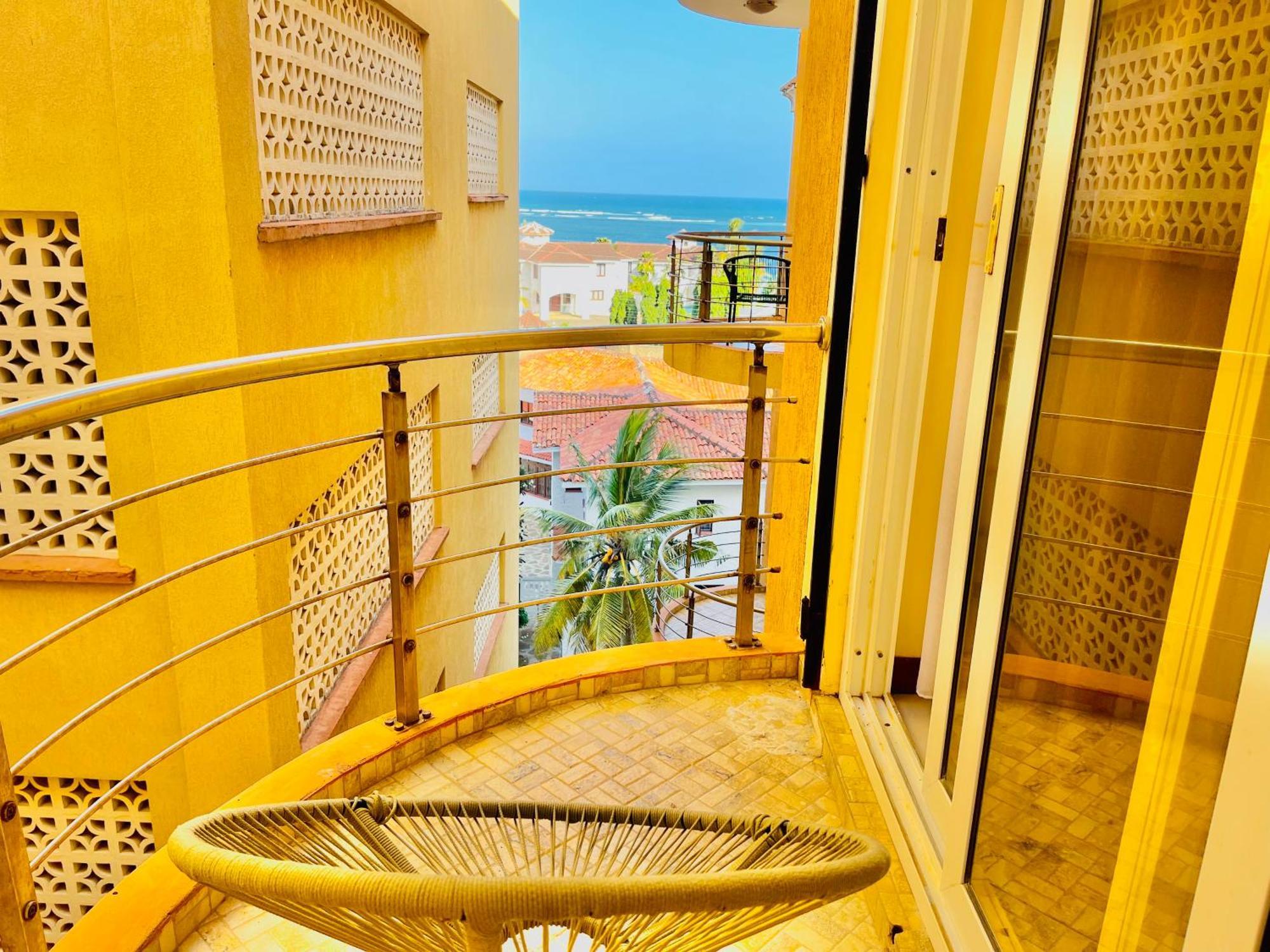Elna'S Nyali - Work & Unwind - Pool, Sea Views, Ac & Fast Wi-Fi Bed and Breakfast Mombasa Eksteriør billede