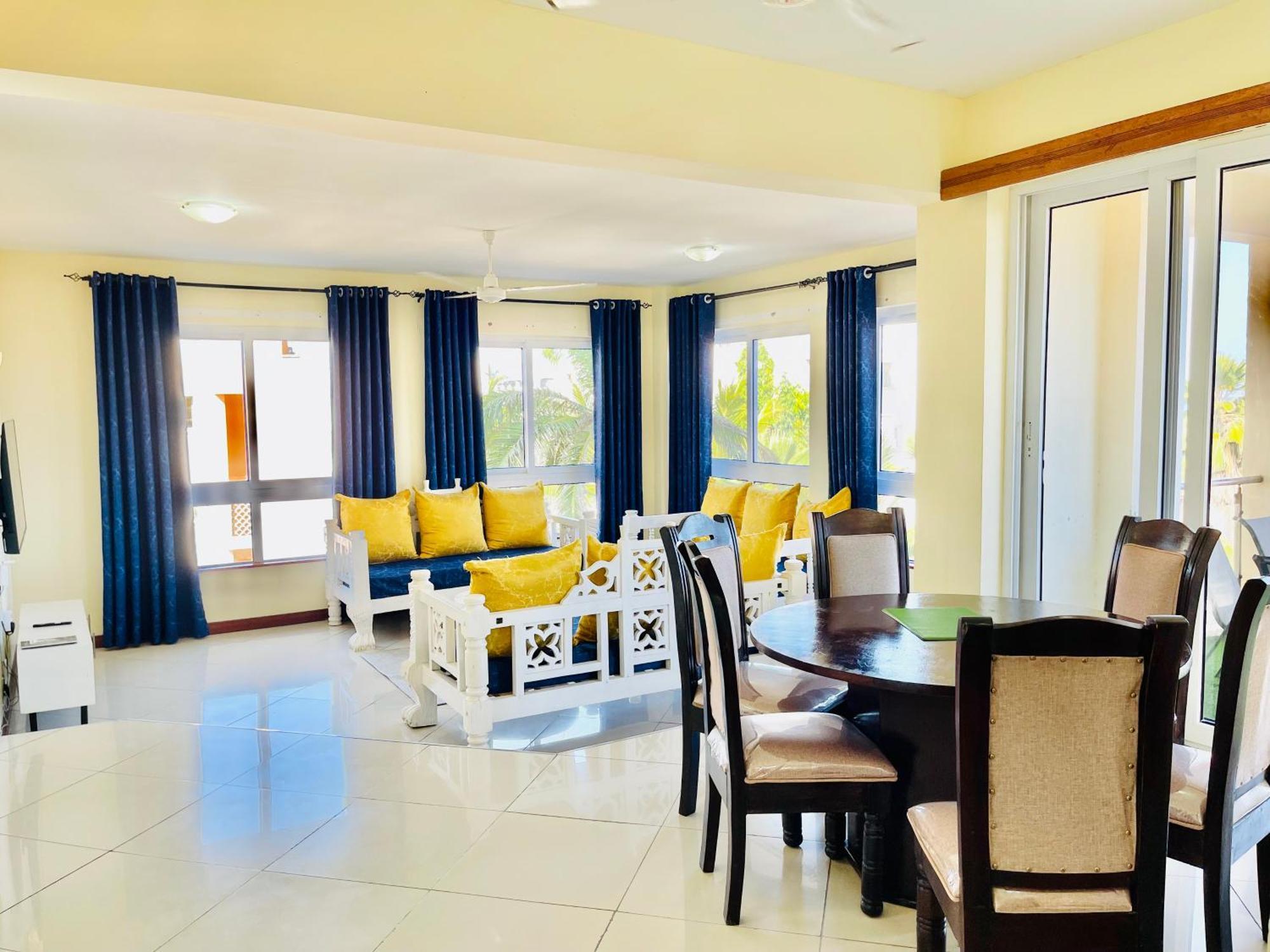 Elna'S Nyali - Work & Unwind - Pool, Sea Views, Ac & Fast Wi-Fi Bed and Breakfast Mombasa Eksteriør billede