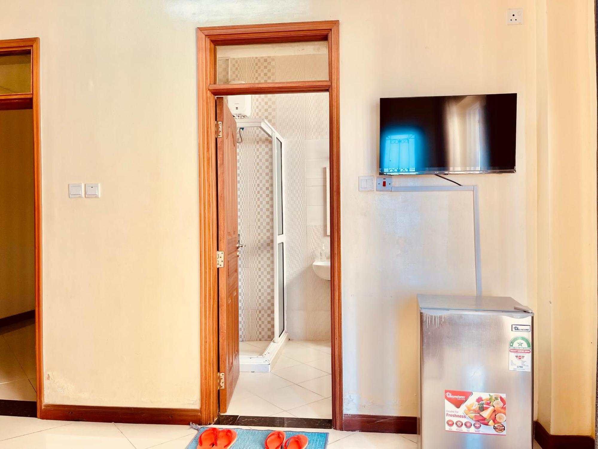 Elna'S Nyali - Work & Unwind - Pool, Sea Views, Ac & Fast Wi-Fi Bed and Breakfast Mombasa Eksteriør billede